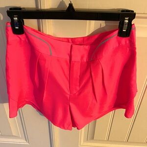 L'Amour Hot Pink Tulip leg Shorts size 3